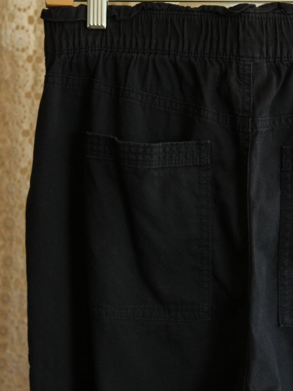 Womens Old Navy Pants,  Black Baggy Size Medium Cotton with Pockets, Elastic - Picture 13 of 14